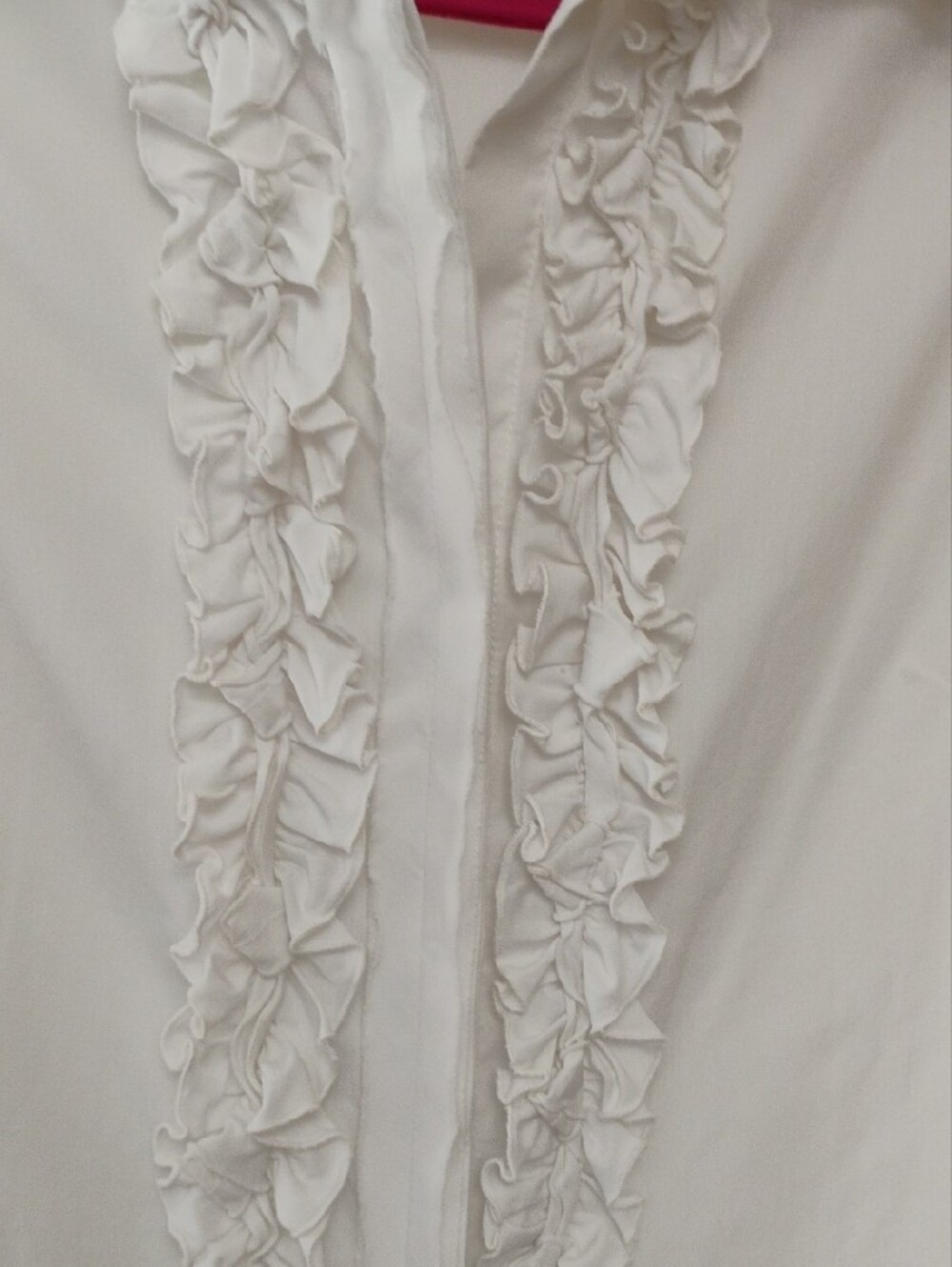 T Tahari White Sleeveless Ruffle Front Blouse - Picture 4 of 6